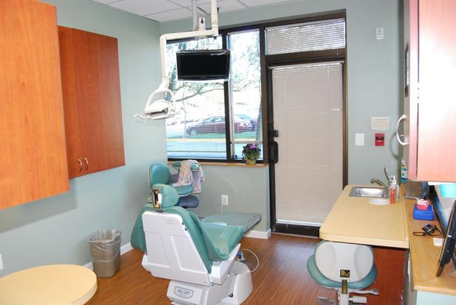 Dentist chair